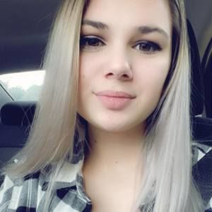 Meet your Posher, Lexi